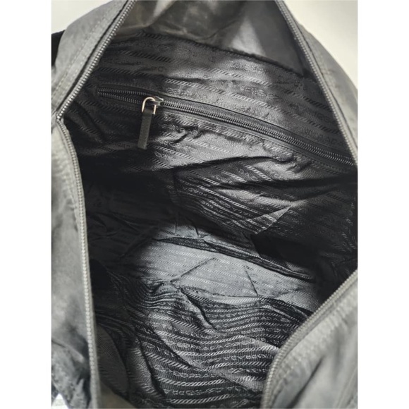 Authentic Prada Tessuto Pockets Tote Bag Black - Picture 11 of 12